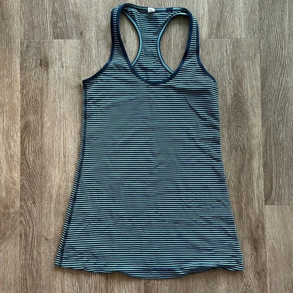 Lululemon Cool Racerback Tank Hyper Stripe Blue Moon‎ Inkwell Size 6